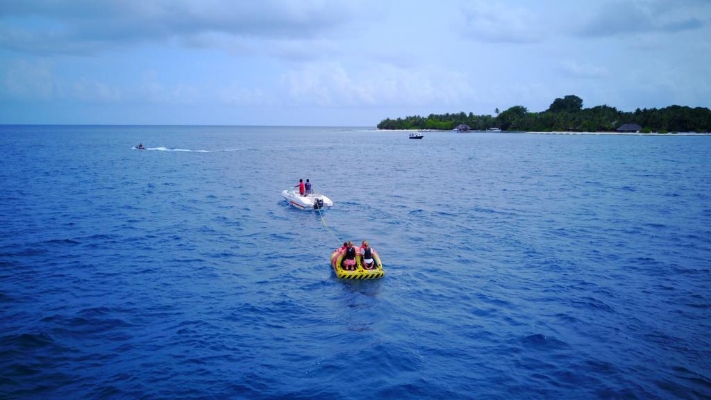 Rasdhoo Island Inn Beachfront Exterior photo